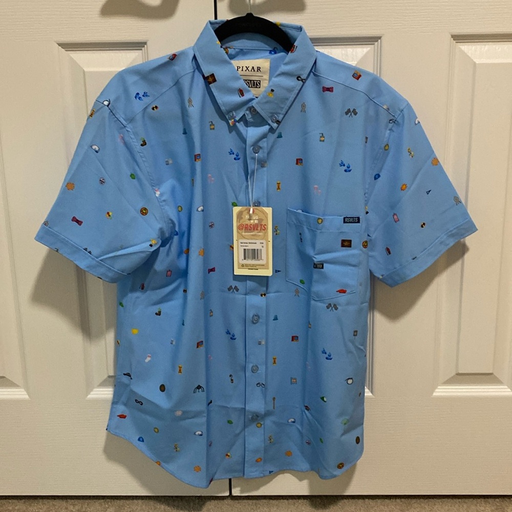 RSVLTS “LITTLE TREASURES” PIXAR - SS BUTTON DOWN - NWT